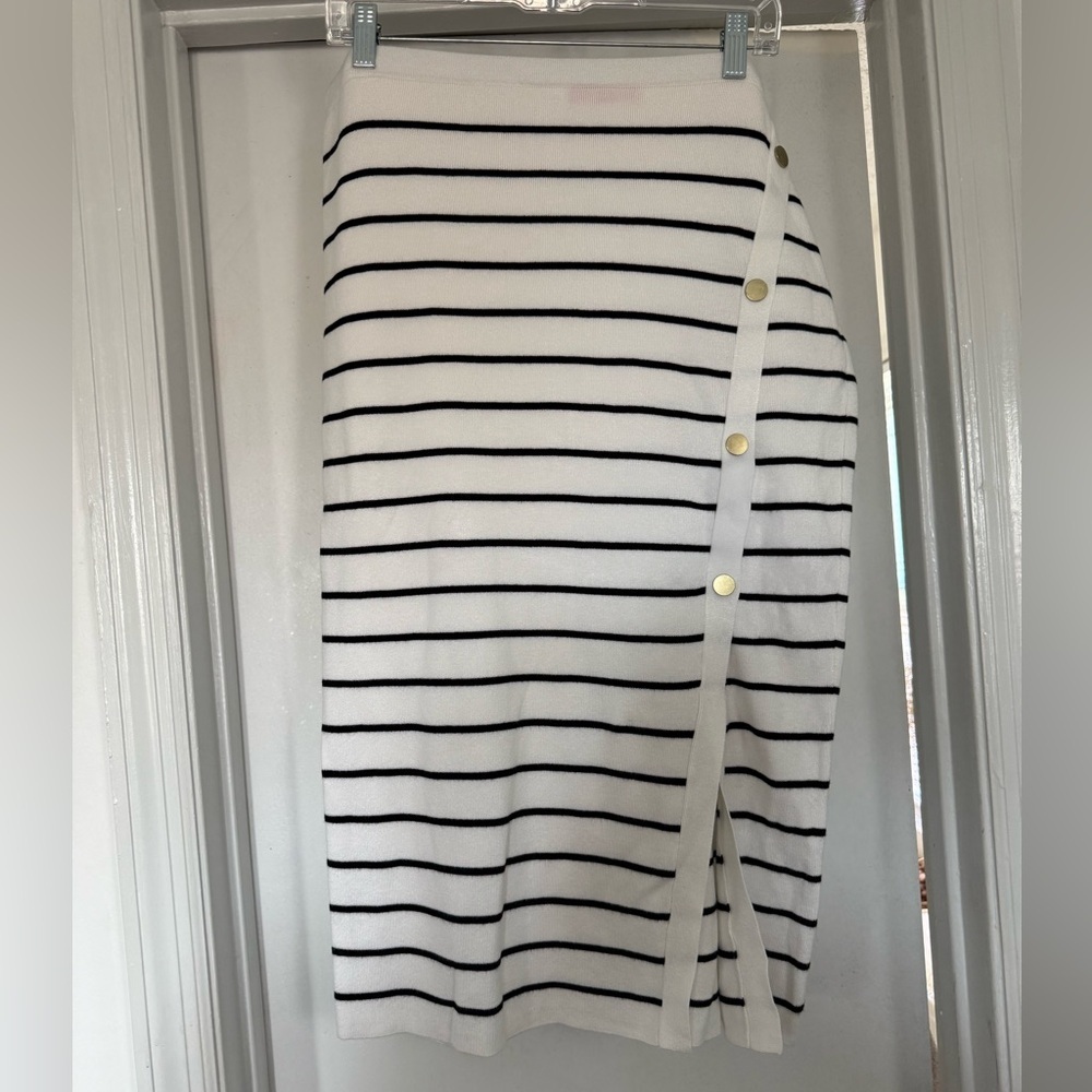 White & Black Striped Knit Sweater Skirt